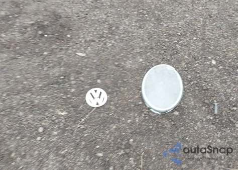 2010 Volkswagen New Beetle 2.5L Final Edition z USA, uszkodzony, nr VIN 3VWRW3AL0AM011141